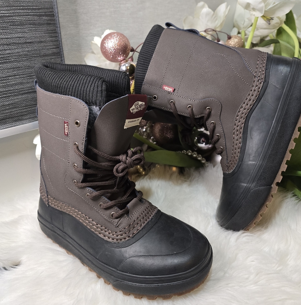 Vans MTE Standard Zip Waterproof Boot 2025 mens shoesColor: brown/bkack size10